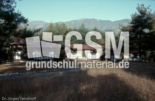 1188_bhutan_1994_Hotel in Paro.jpg